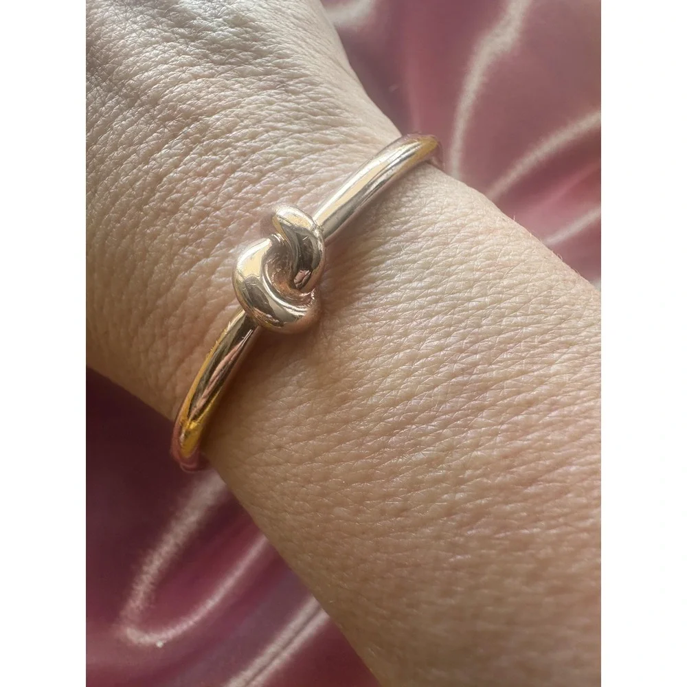 Kate Spade New York‎ Sailor Knot Bangle Bracelet Rose Gold Tone Hinged Clasp